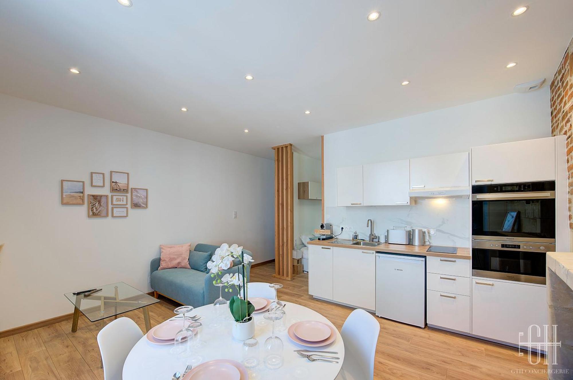 Appartement Le Grain De Folie / Place Des Halles Tours