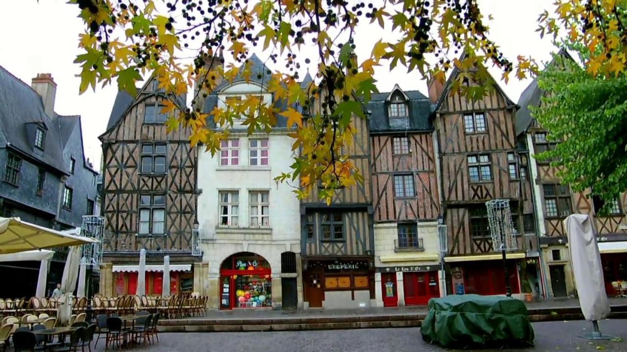 Apartment Le Grain De Folie / Place Des Halles Tours